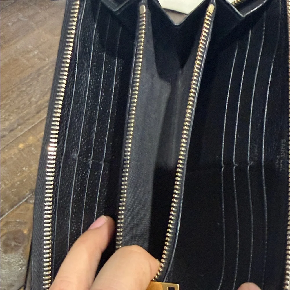 Yves Saint Laurent Black Leather Wallet - Picture 3 of 10